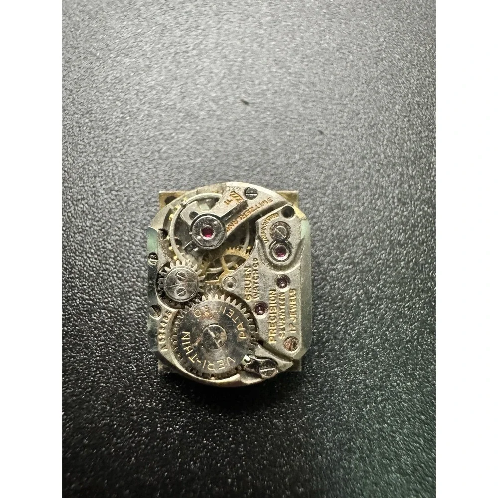 Gruen Veri-Thin Precision 17 Jewels Manual Watch Movement Dial Parts Untested